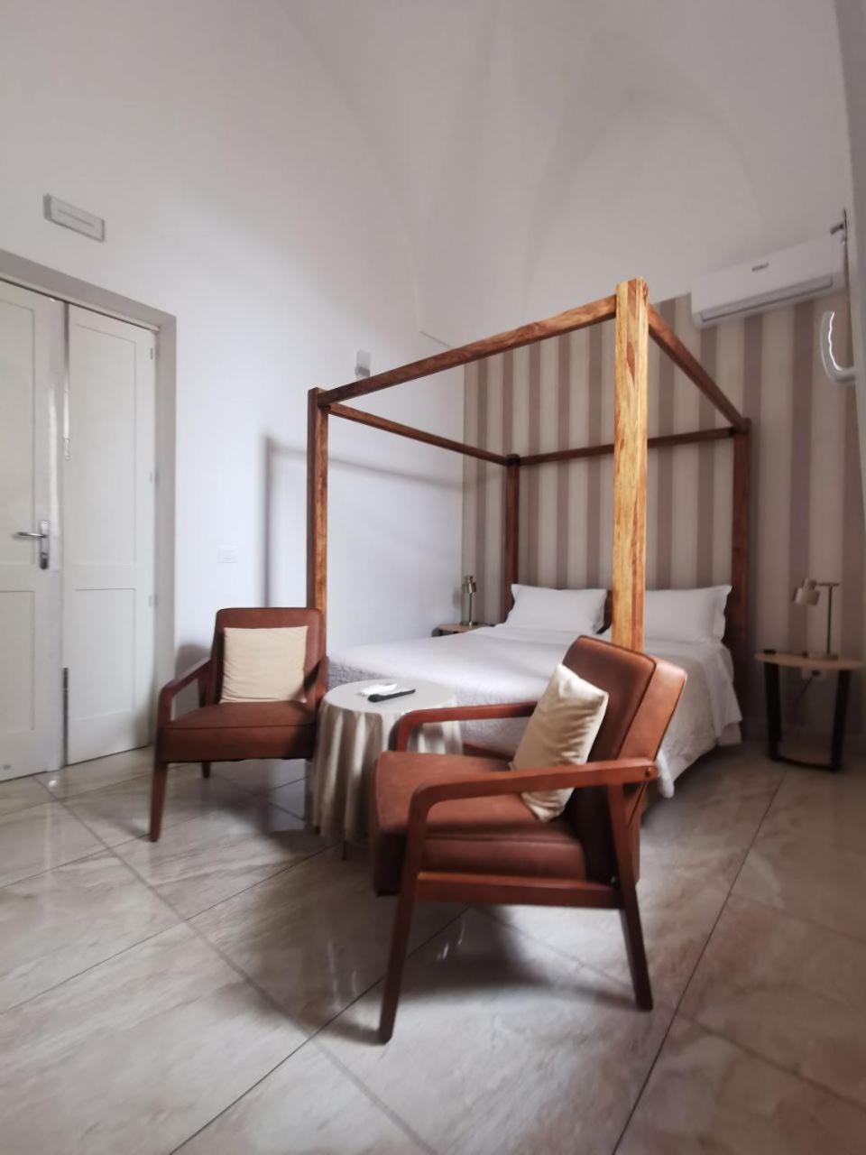 Dimora San Biagio Suites&Apartment Лечче Экстерьер фото